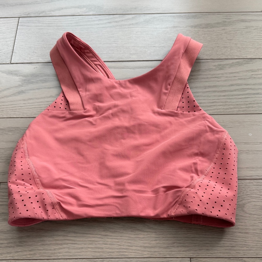 Peach Lululemon Sports Bra